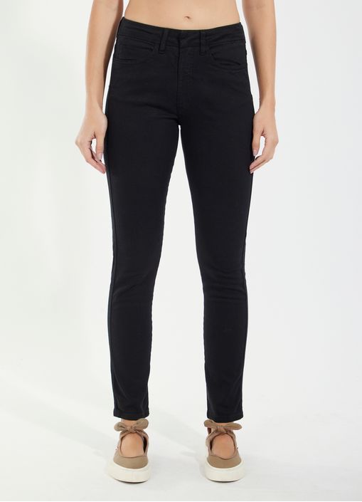 Calça sarja skinny ultra comfort preto