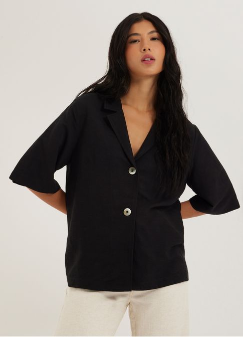 Camisa linho crochê tramado preto