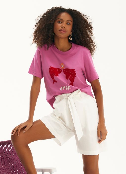 T-shirt classic amor bordada rosa