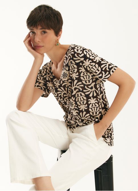 Blusa digital estampada abacaxis
