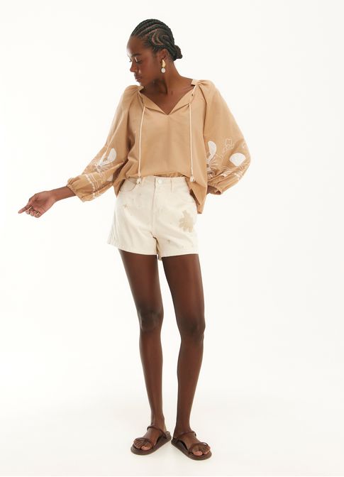Short sarja bordado ao mar off white