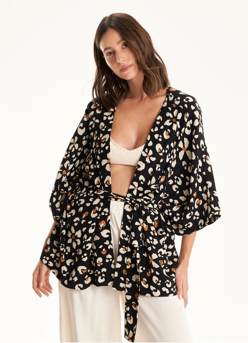 Blusa kimono estampada oncinha floral