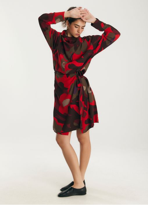 Vestido de crepe curto estamapado valentina