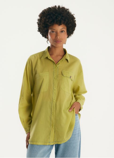 Camisa voil com lenço verde