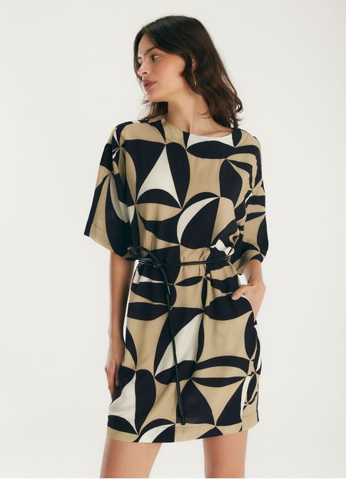 Vestido t-shirt dress estampado tendas