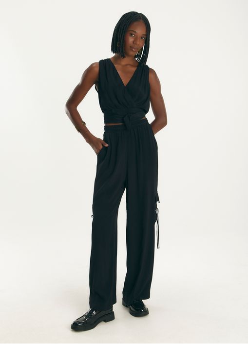 Blusa transpasse viscose creponada preto