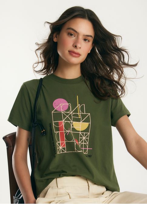 T-shirt babylook casa verde escuro