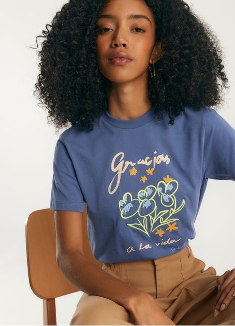 T-shirt slim gracias a la vida bordada azul claro