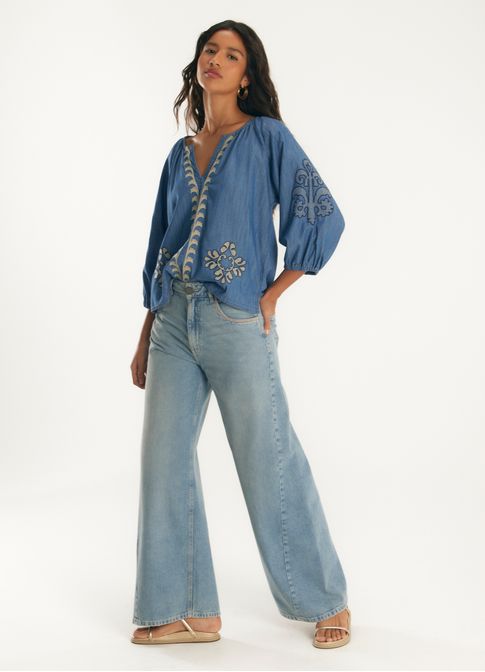 Calça jeans wide leg bordado bolso jeans