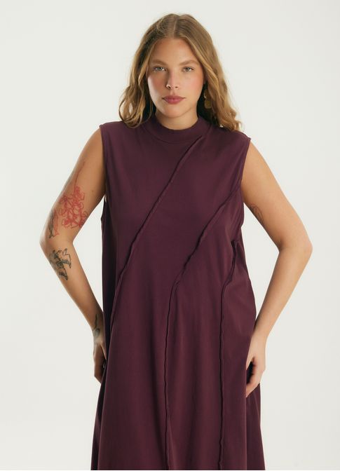 Vestido moletinho gola e recortes roxo