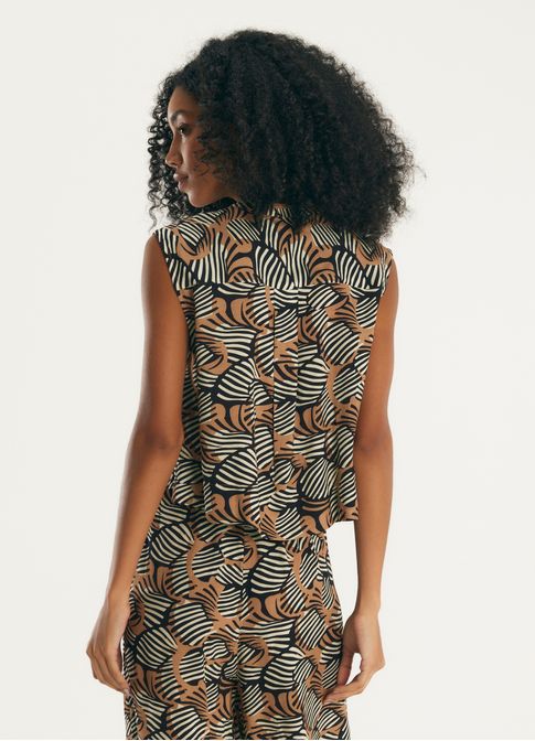 Blusa pregas estampada escamas