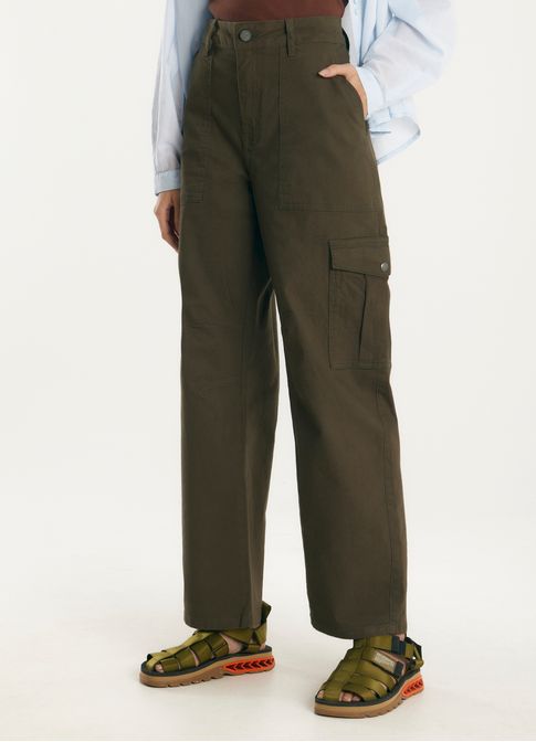 Calça sarja cargo curve verde escuro