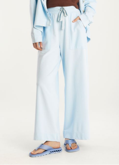 Calça moletinho recortes azul