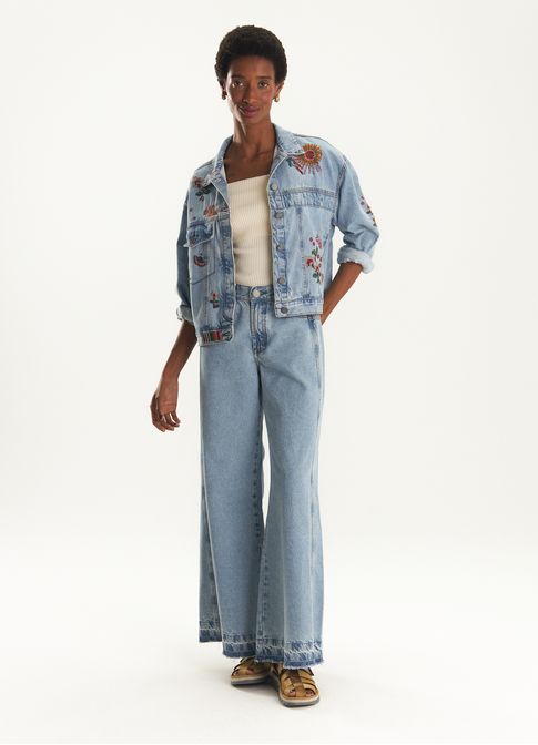 Calça jeans wide leg bordado bolso jeans