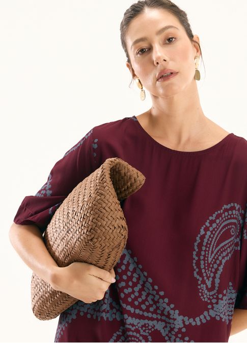 Vestido t-shirt dress estampado maxi paisley
