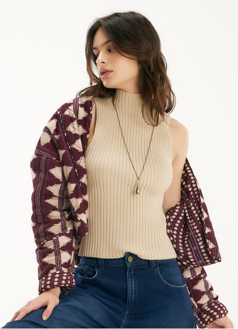 Blusa canelada golinha tricô areia