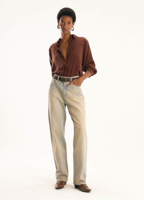 Calça jeans reta poeira caqui