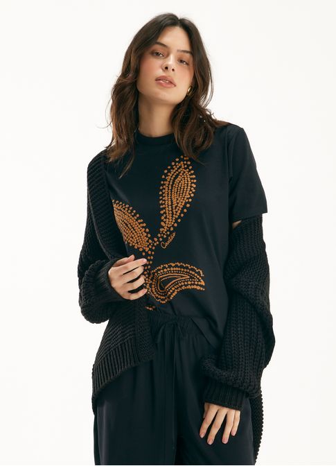T-shirt classic maxi pasley preto