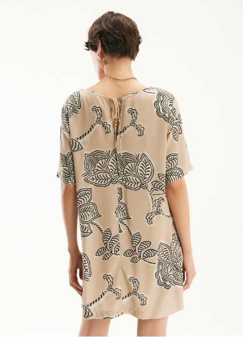 Vestido t- shirt dress estampado cale