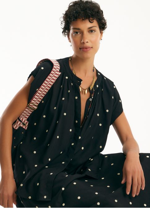 Blusa manga curta viscose bordado poá