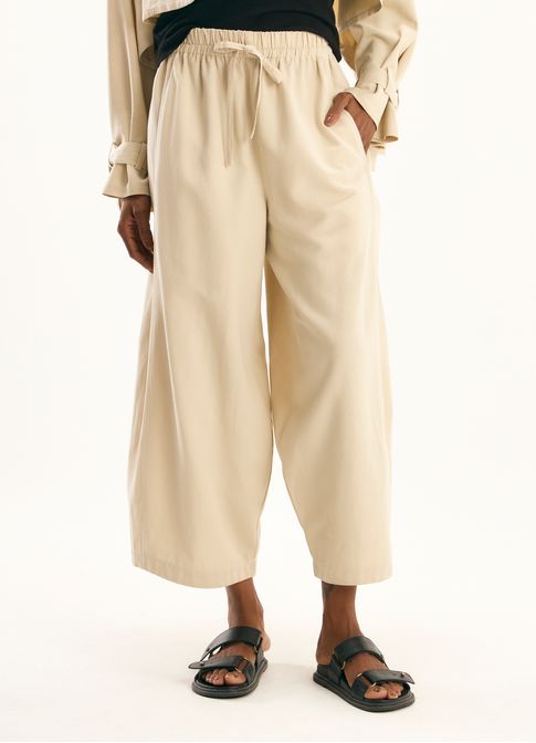 Calça barrel linho alba areia