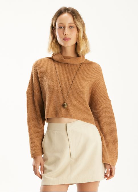 Blusa ampla gola alta tricô marrom