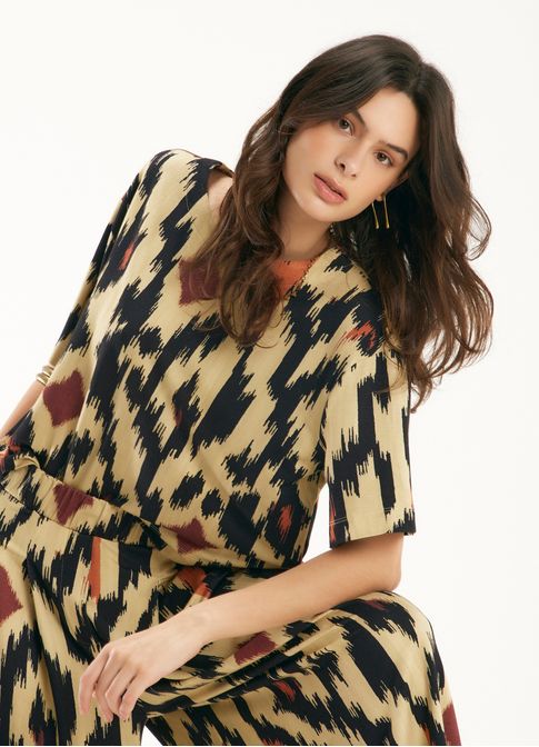 Blusa malha box estampada tapiá
