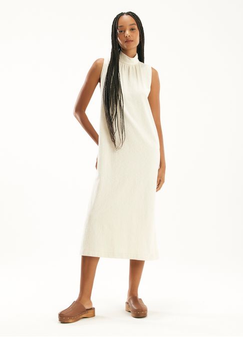 Vestido malha gola alta areia