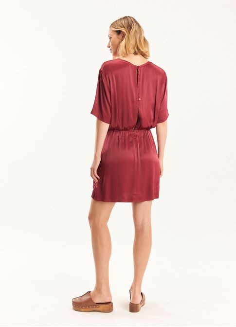 Vestido curto viscose acetinada vermelho