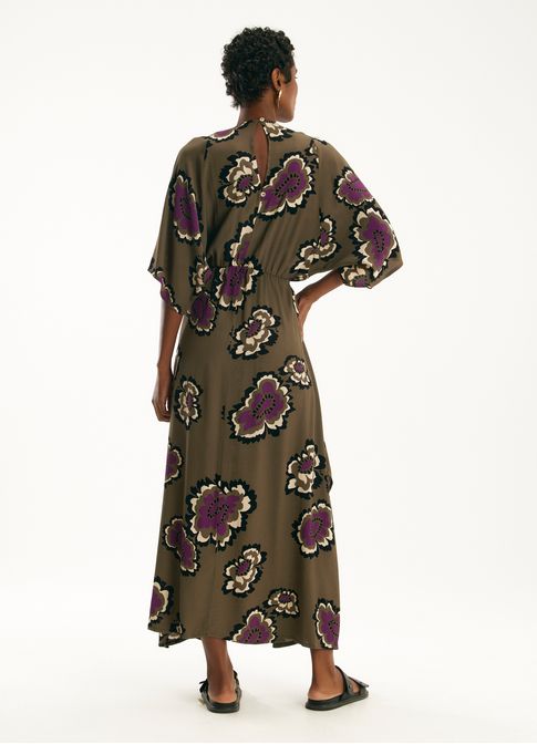 Vestido crepe est carmem