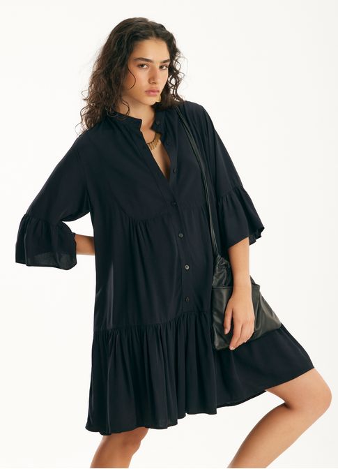 Vestido curto viscose lisa preto