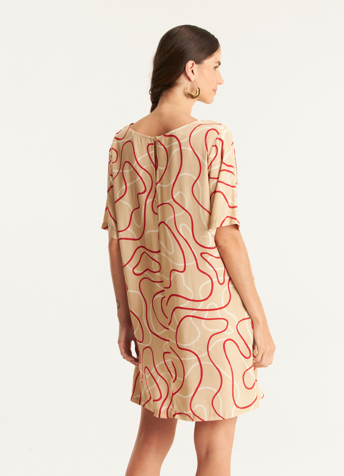 Vestido t-shirt dress estampado ondular