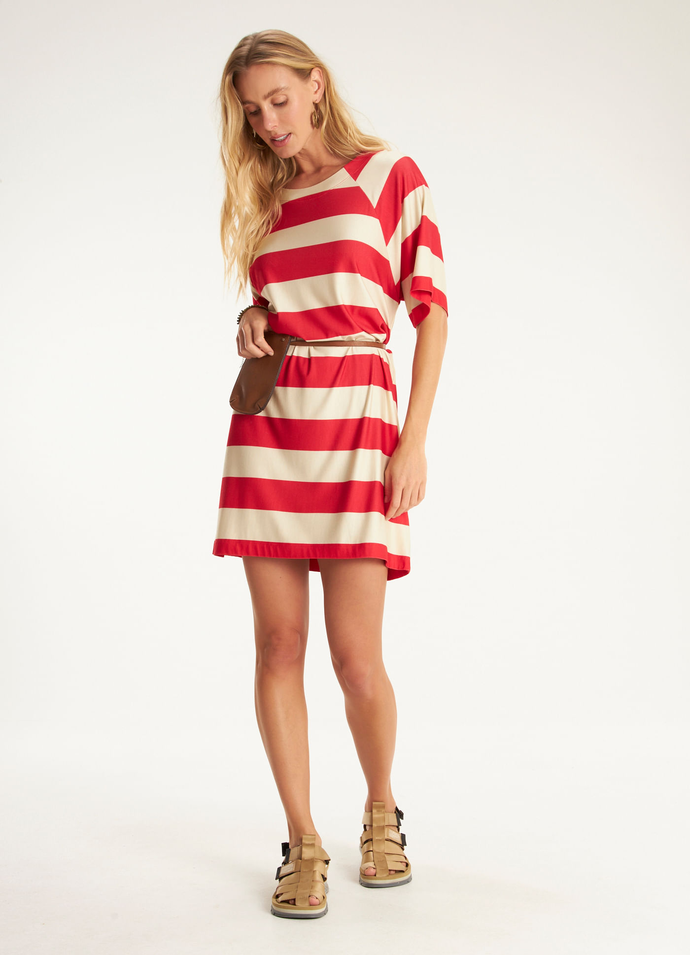 Vestido curto raglan listras
