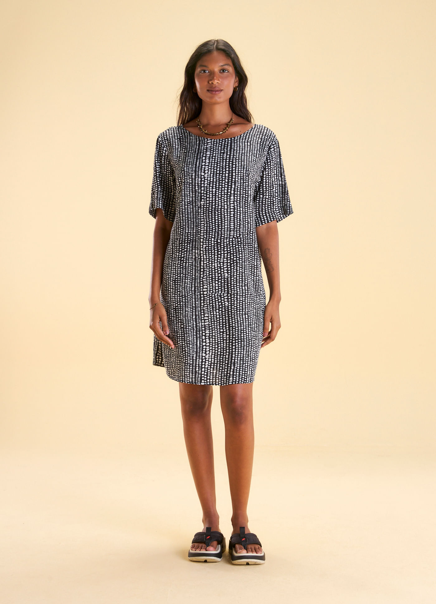 Vestido t-shirt dress estampado pontilhada