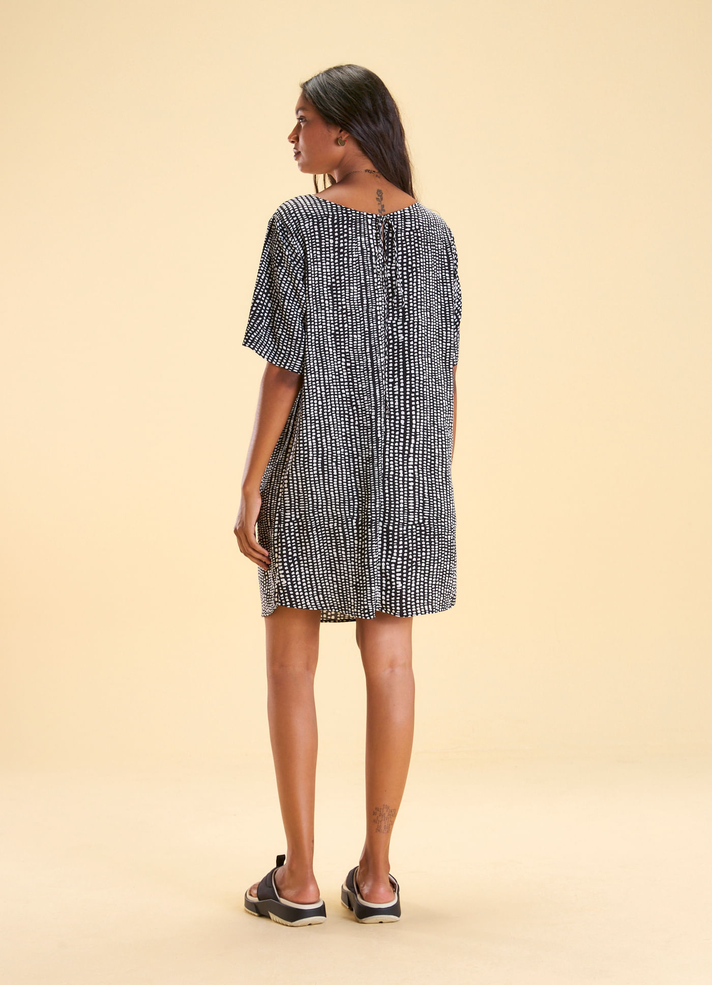 Vestido t-shirt dress estampado pontilhada