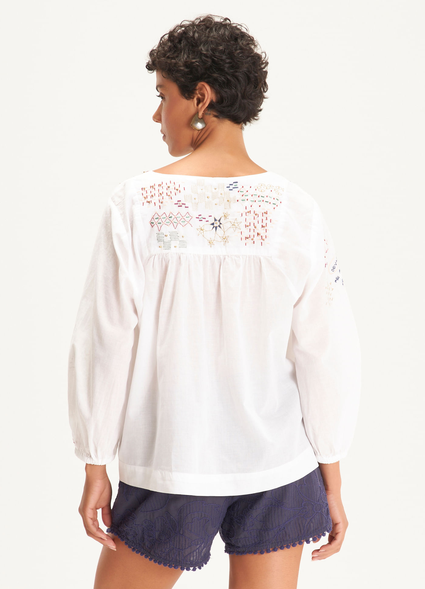 Bata voil bordado desrazão branco