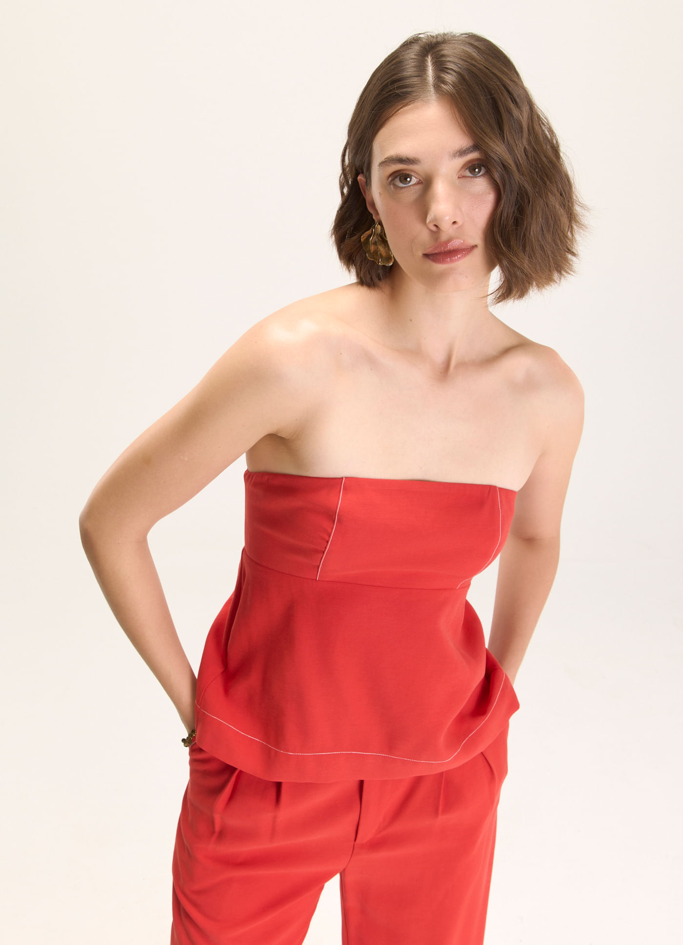 Blusa sem alça viscose sarjada vermelho