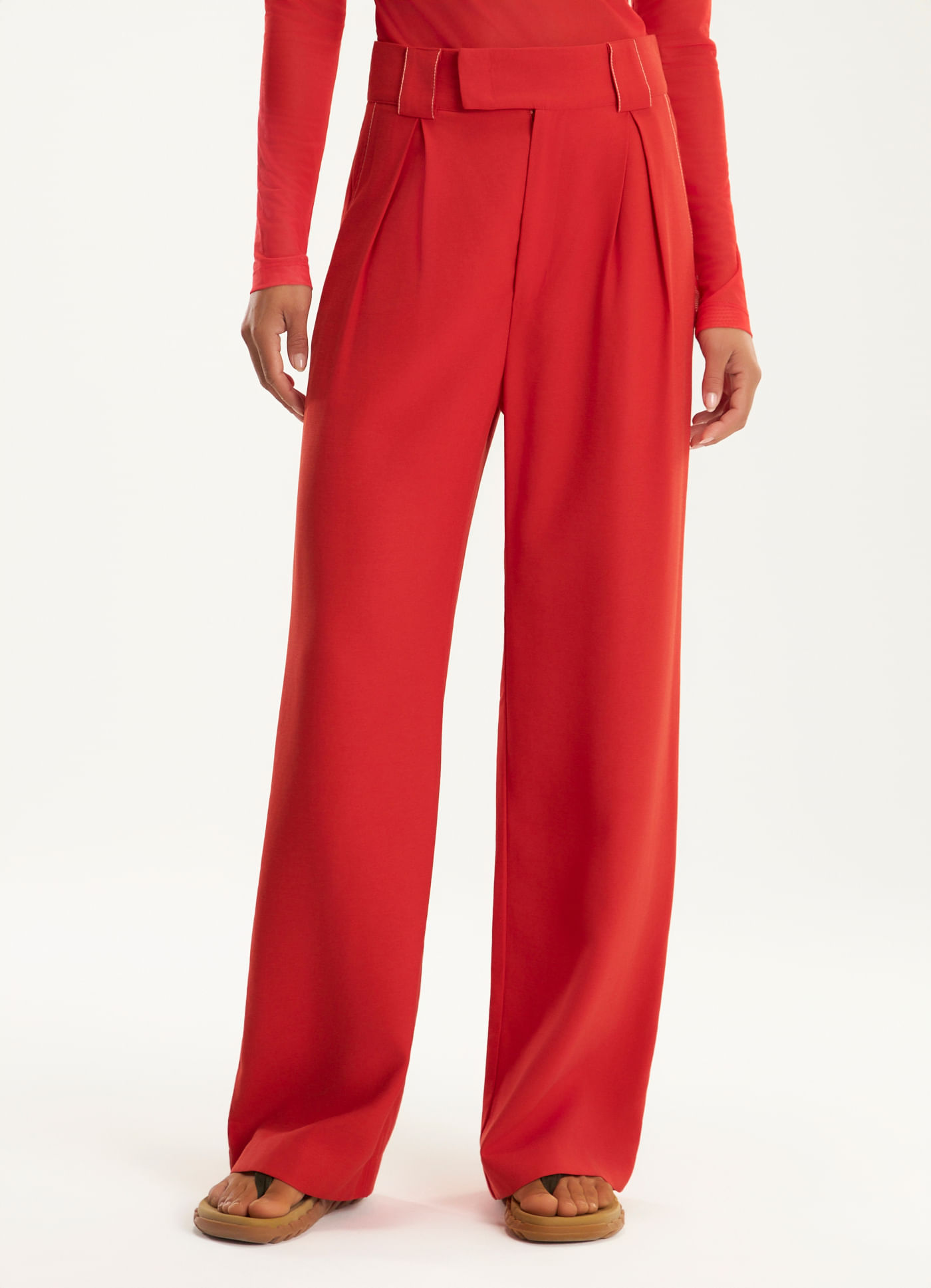 Calça alfaiataria viscose sarjada vermelho