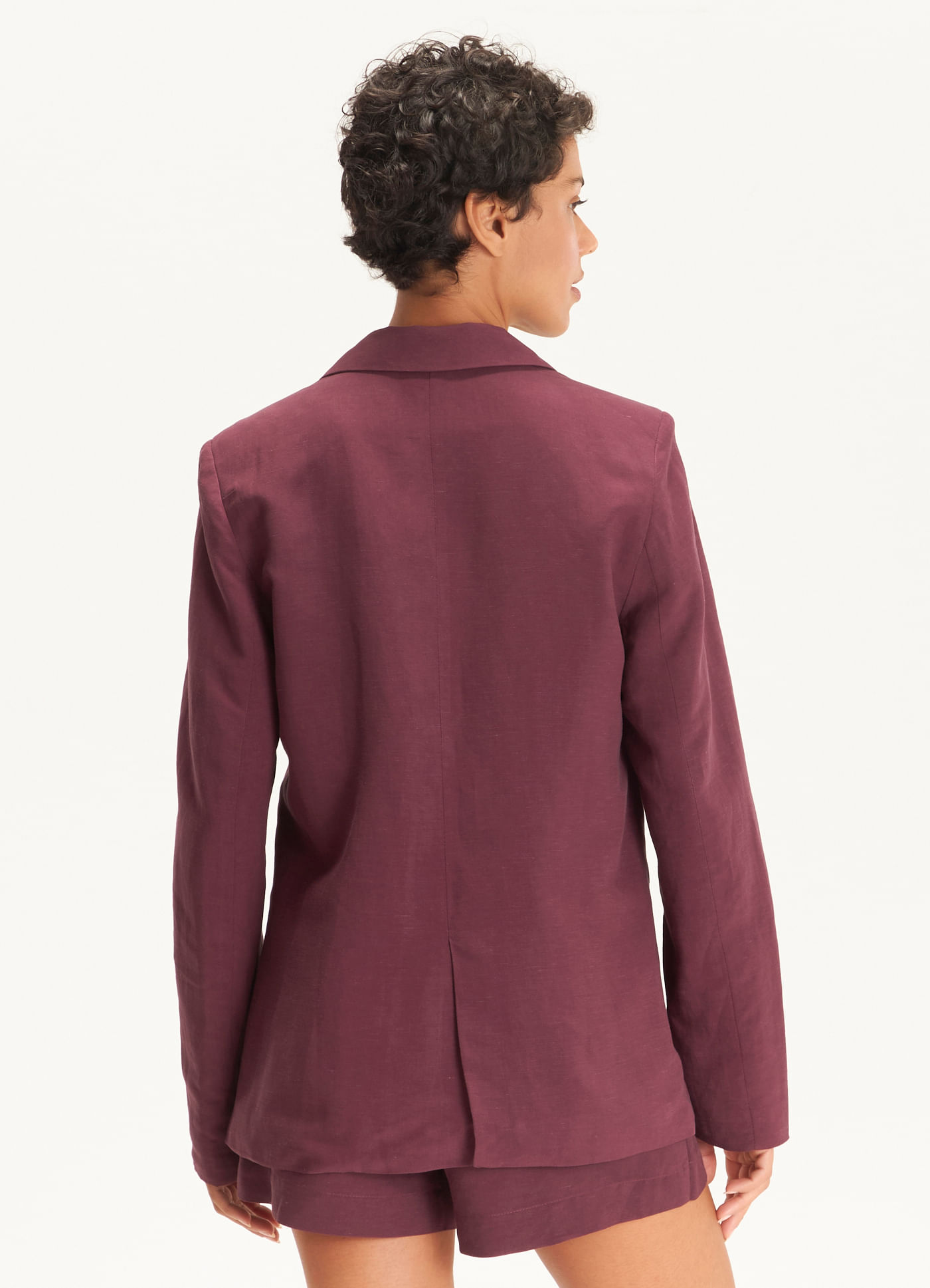 Blazer linho alfaiataria olhar roxo