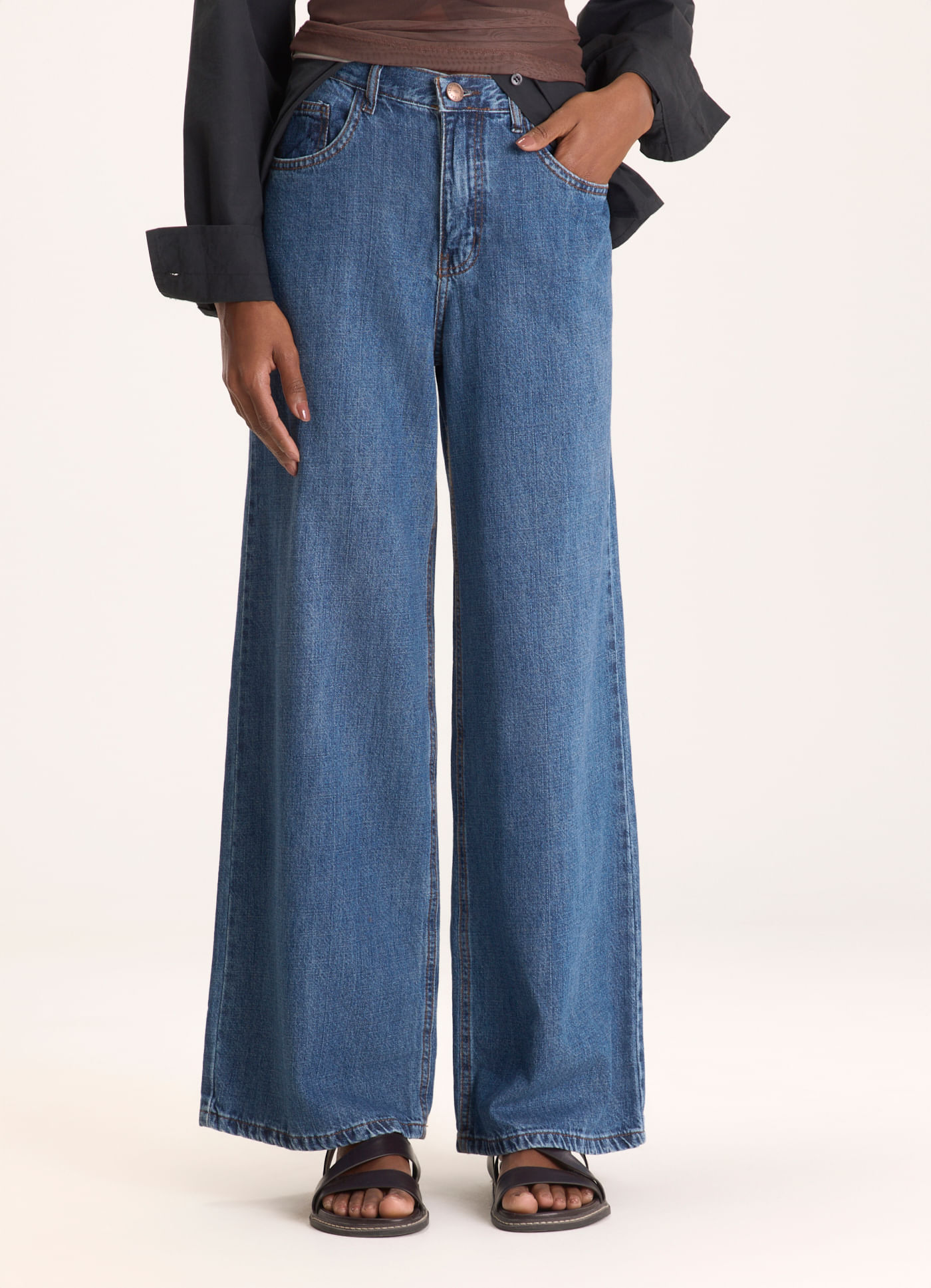 Calça wide leg ilusões jeans