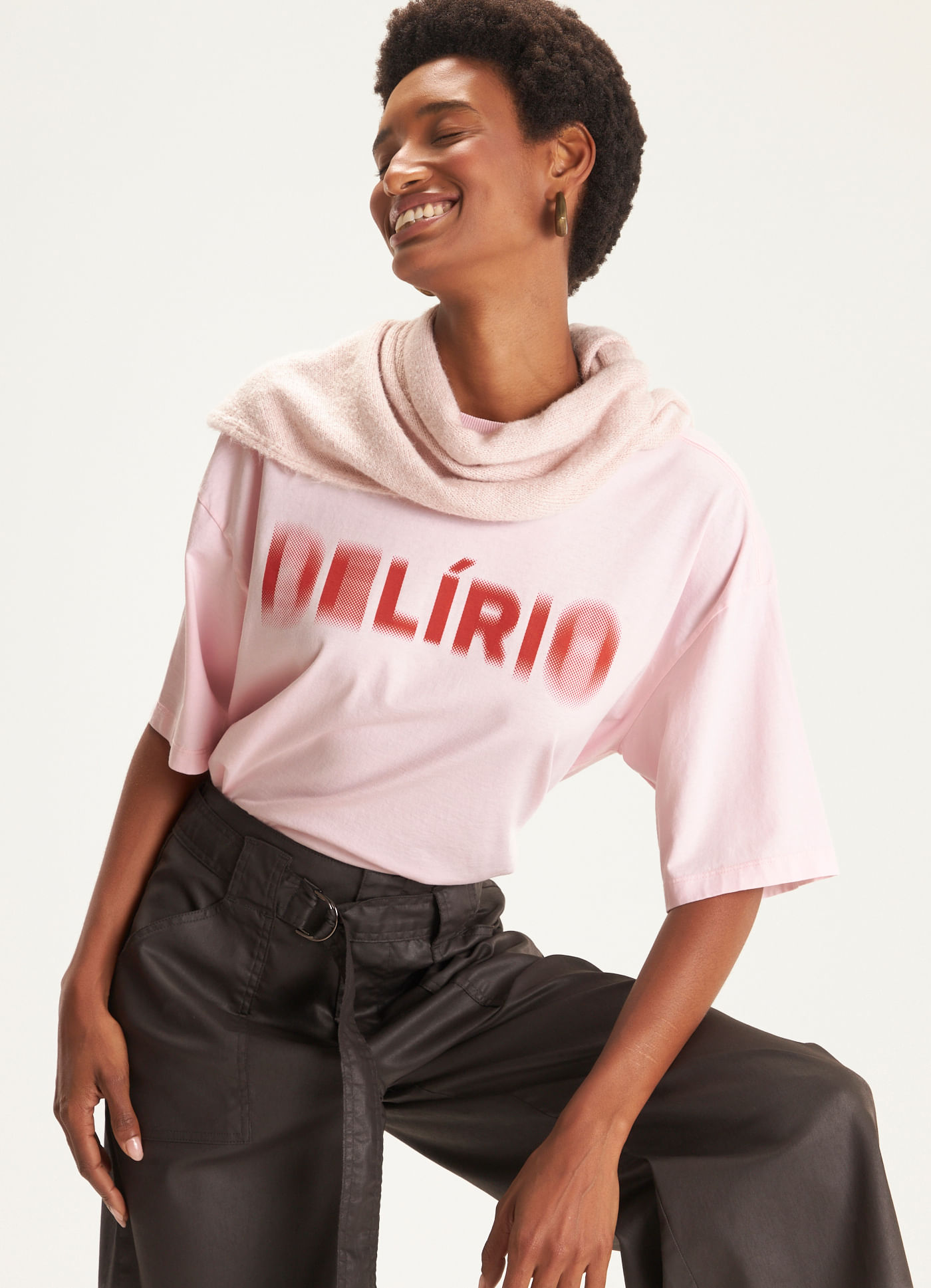 T-shirt maxi delírio desfocado rosa