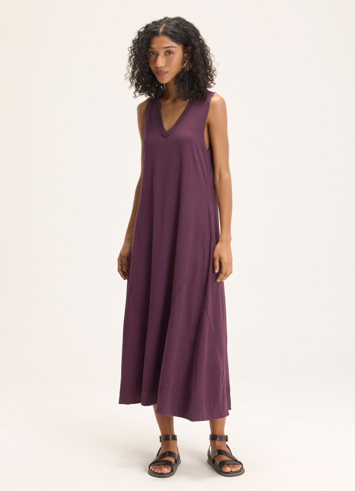 Vestido recortes gola v roxo