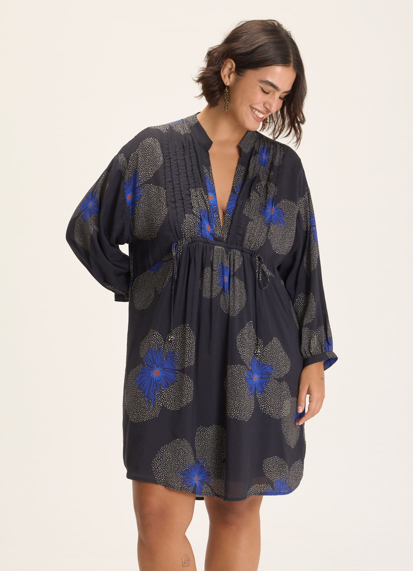 Vestido curto estampado floral yaya