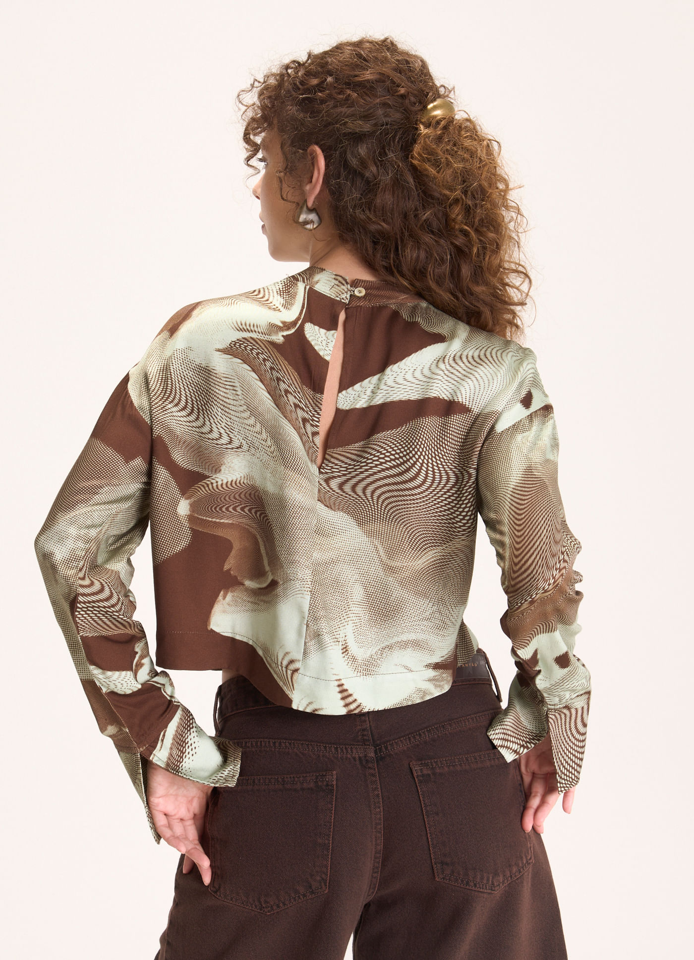 Blusa gola est distopia