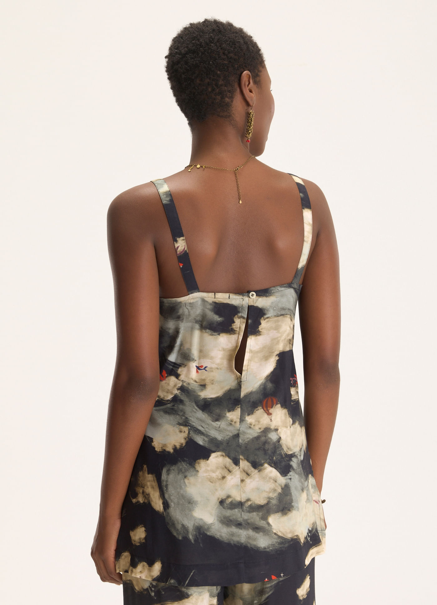 Blusa alcinha estampada sonho lúcido