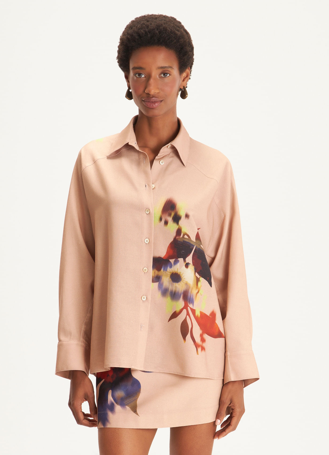 Camisa estampada jardim delírio