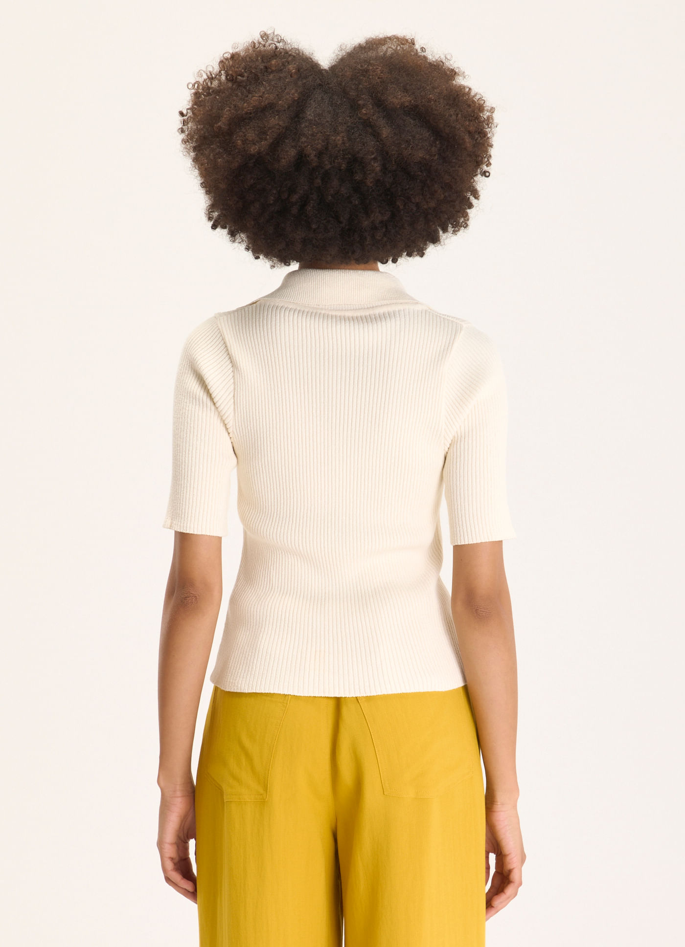 Blusa gola polo tricô decote v off white