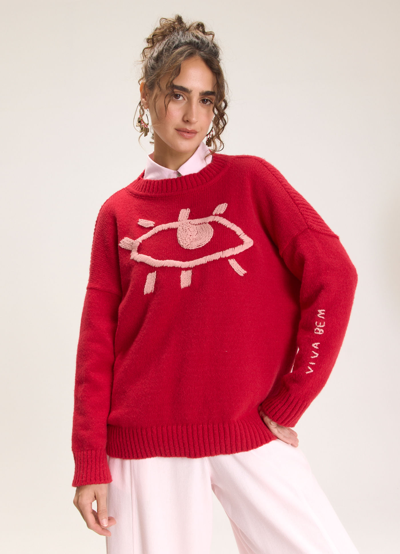 Pull tricô bordado olho cantão vermelho