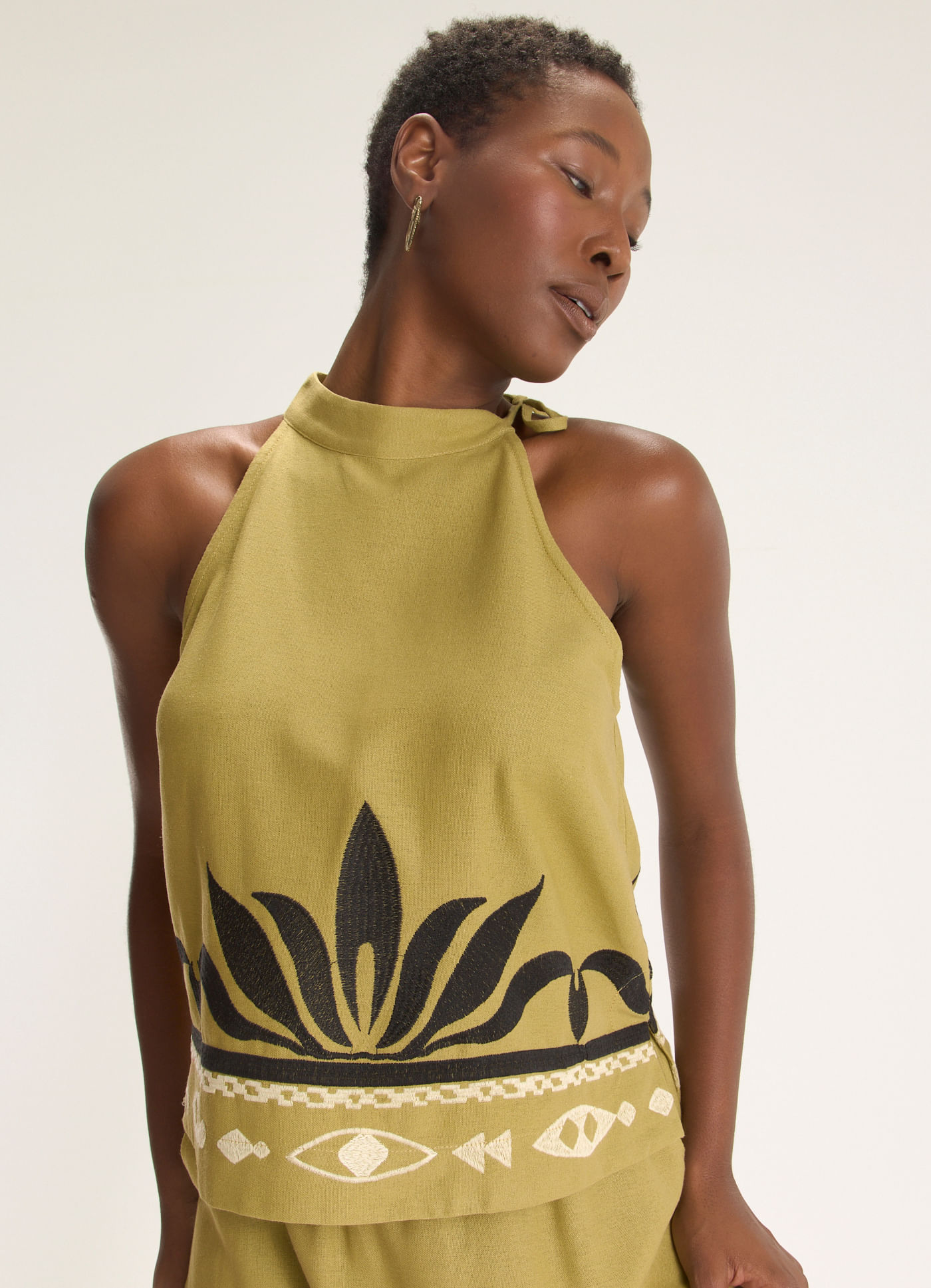 Blusa linho bordado delírio