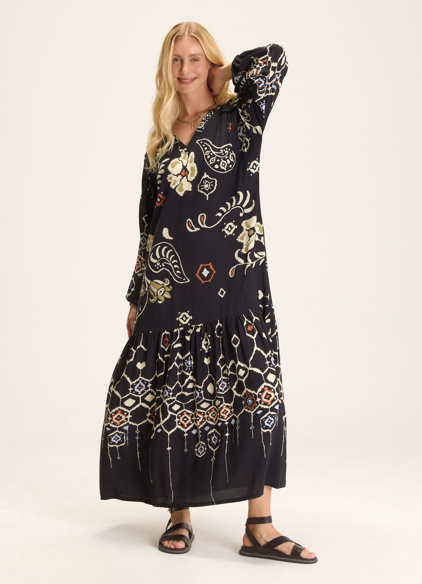 Vestido decote v est taki